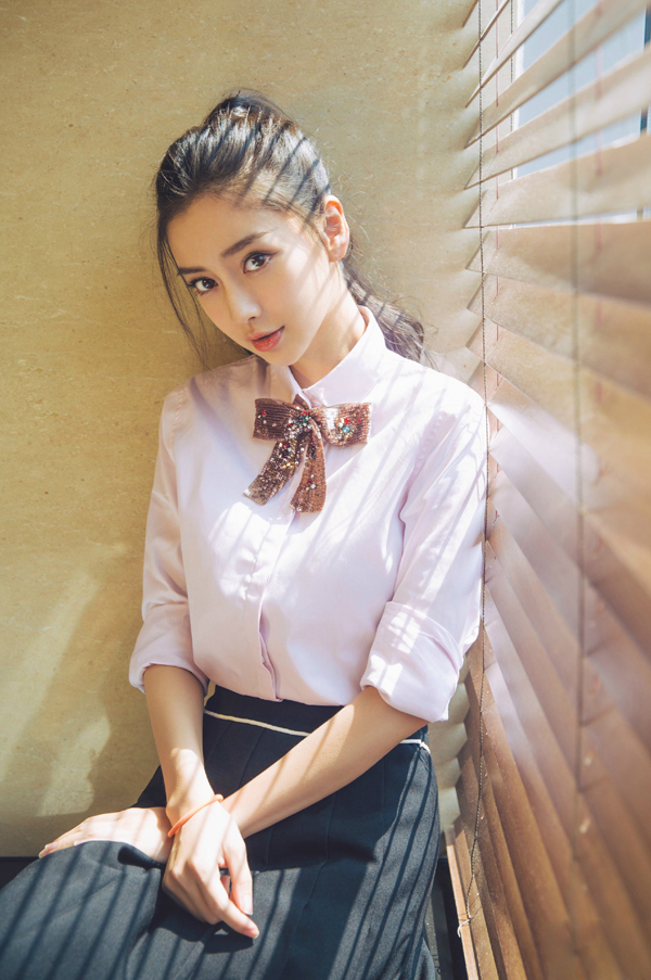 有没有人扒一扒angelababy的衣品?